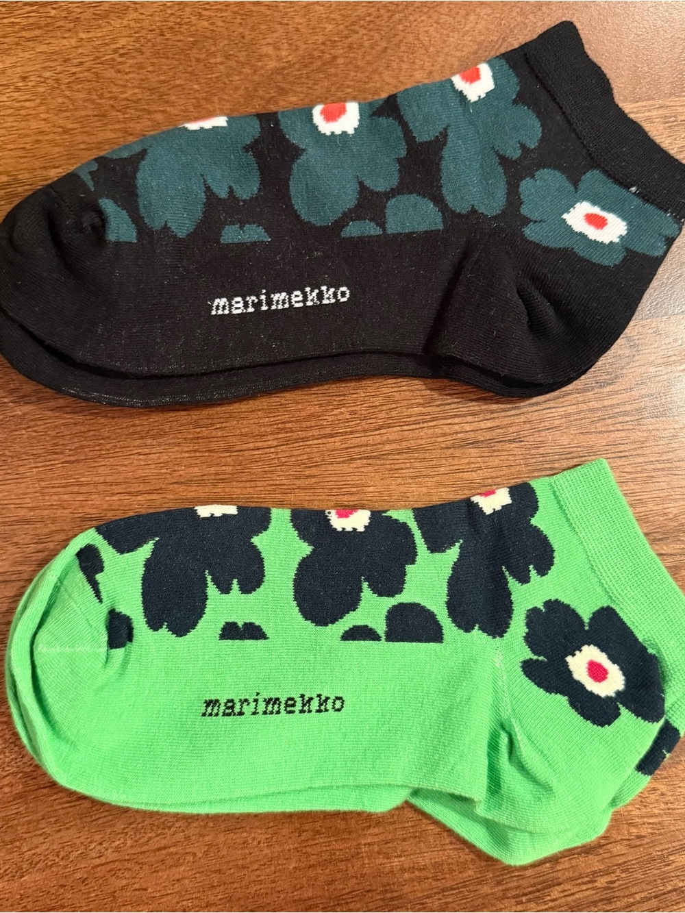 Marimekko Floral Ankle Socks in Black & Bright Green